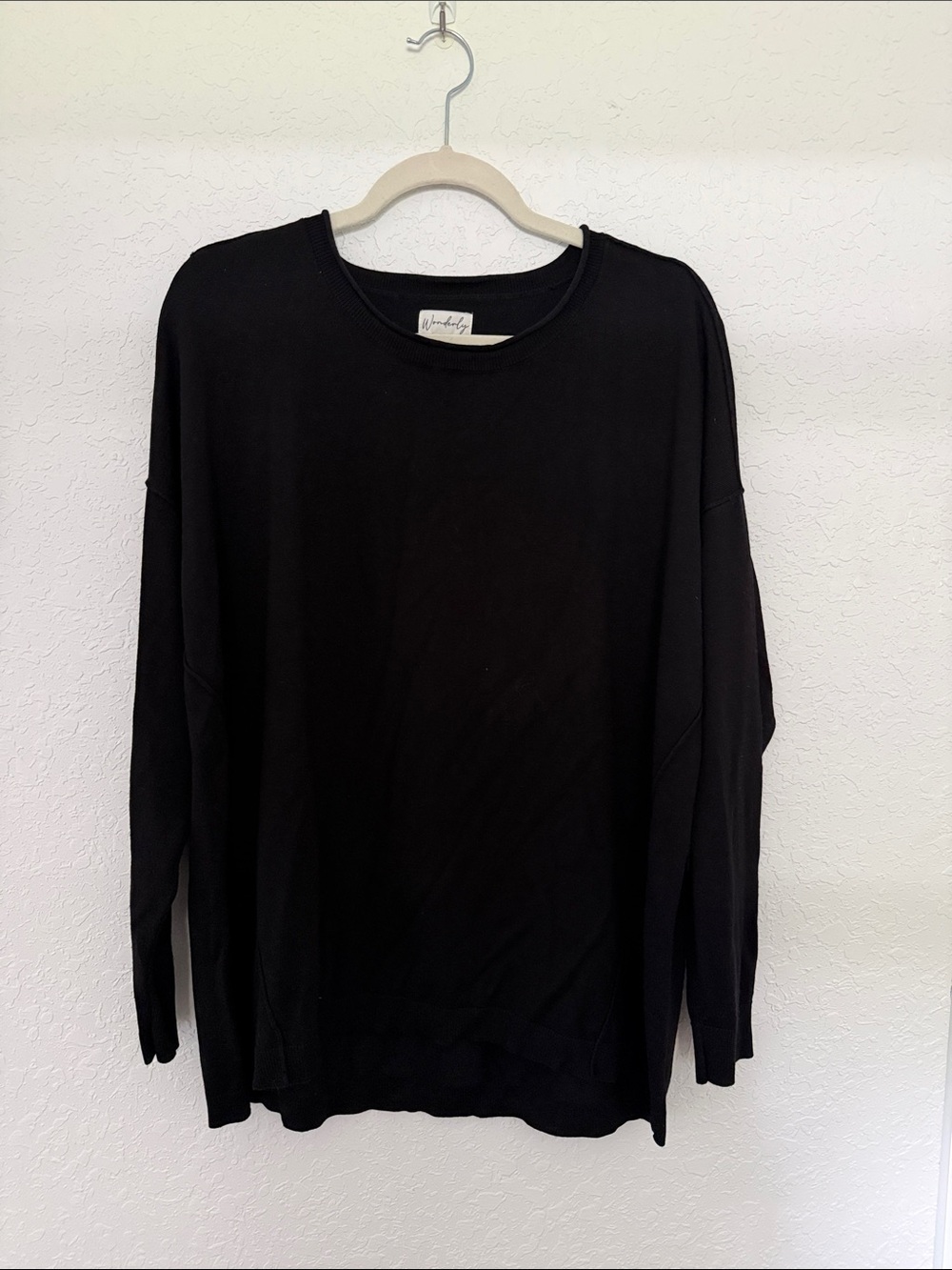 Wonderly Black Crewneck Top